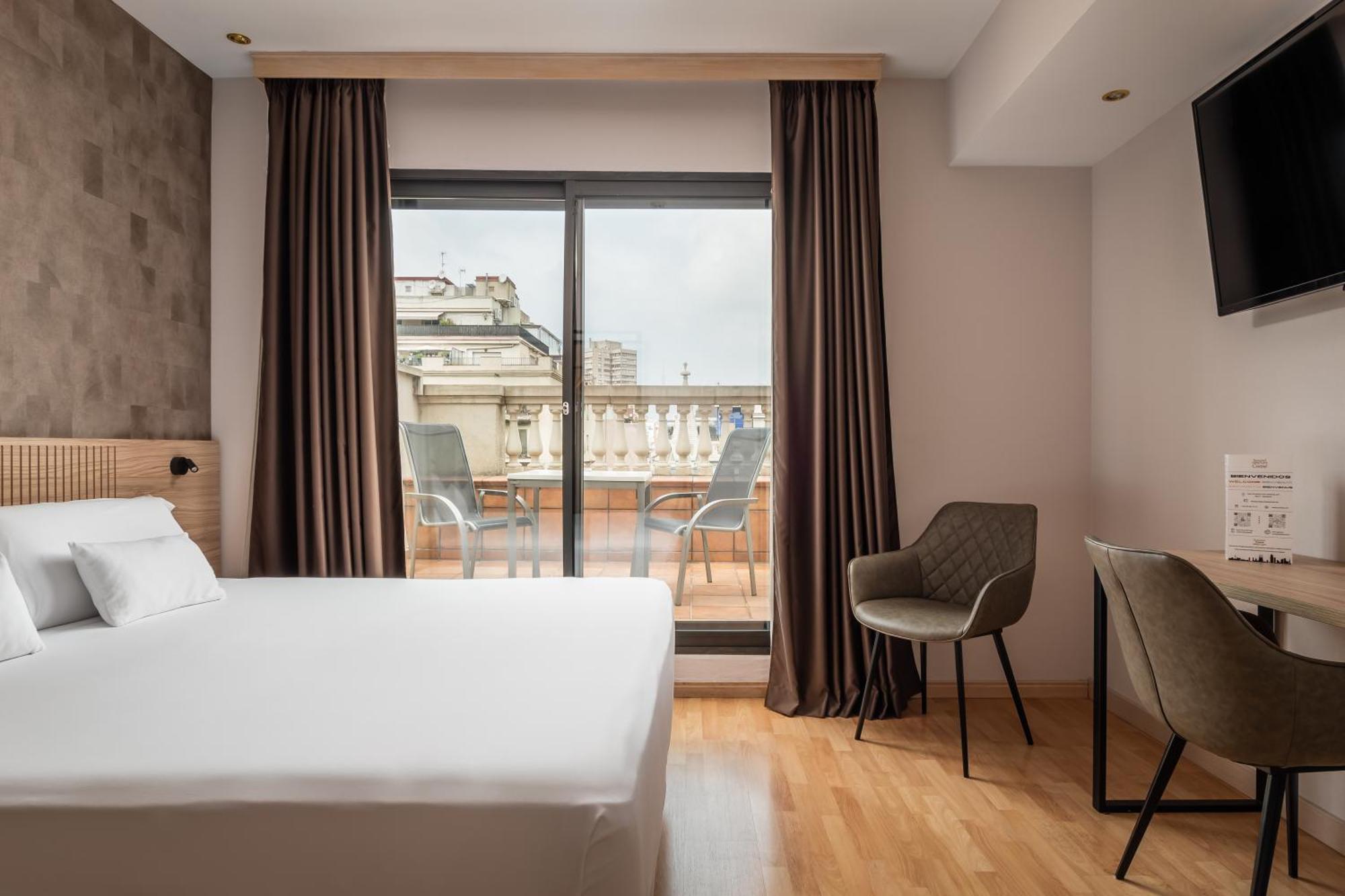 Petit Palace Eixample Hotel 4*